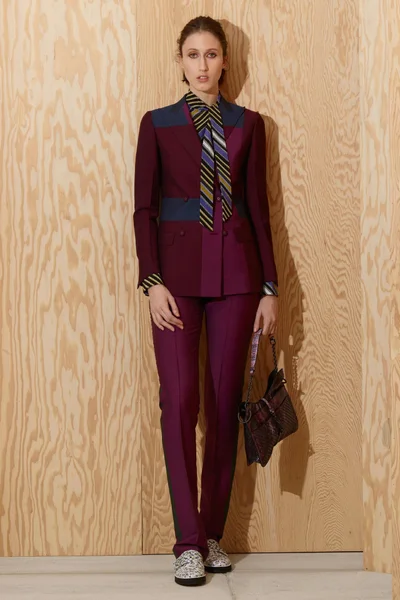 Look 17